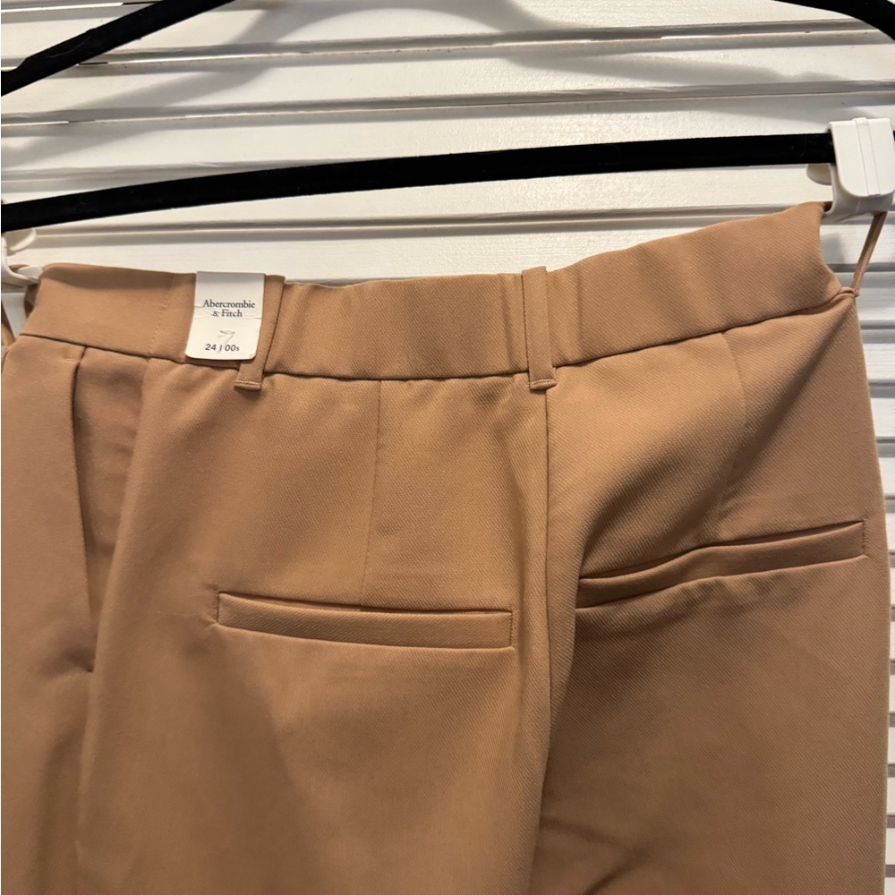 Abercrombie & Fitch Women's Tan Trousers - Picture 3 of 5